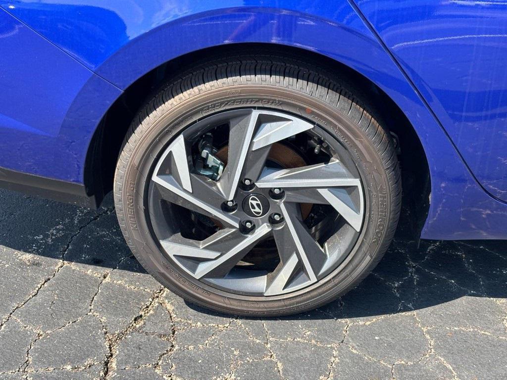 new 2025 Hyundai ELANTRA HEV car, priced at $28,404