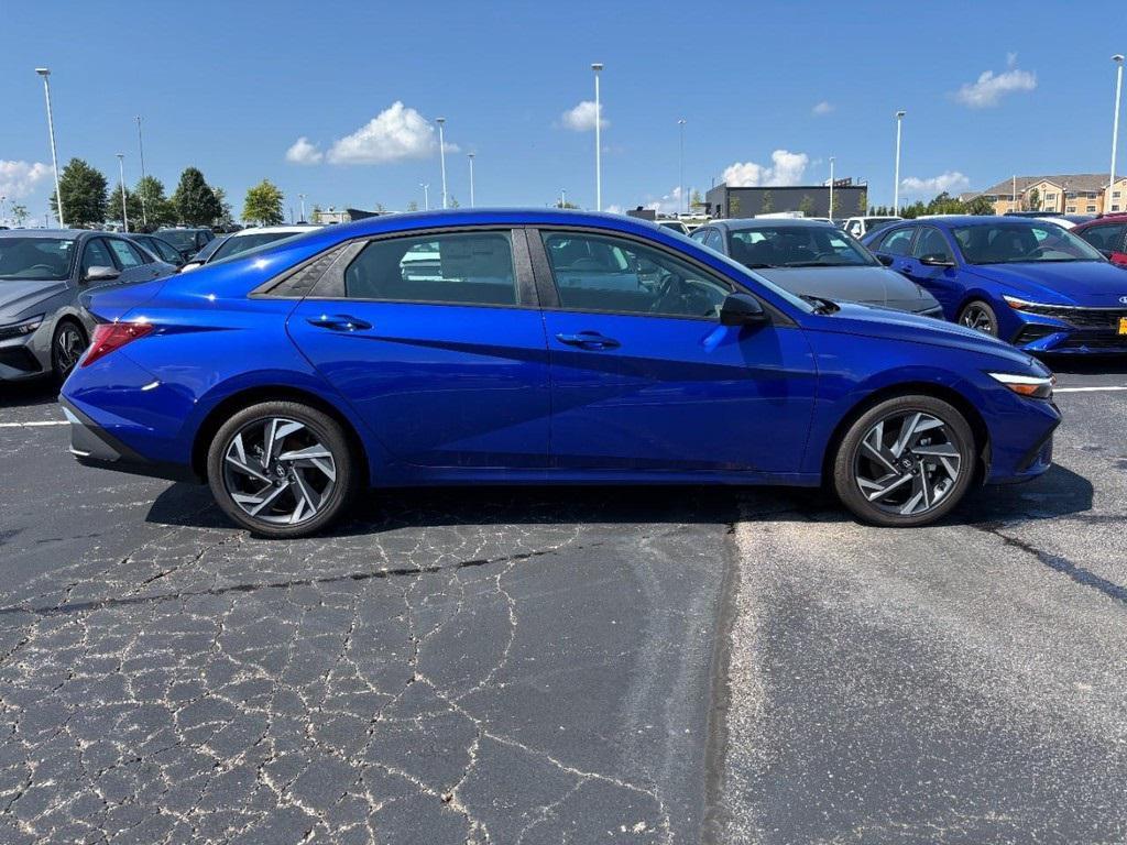 new 2025 Hyundai ELANTRA HEV car, priced at $28,404
