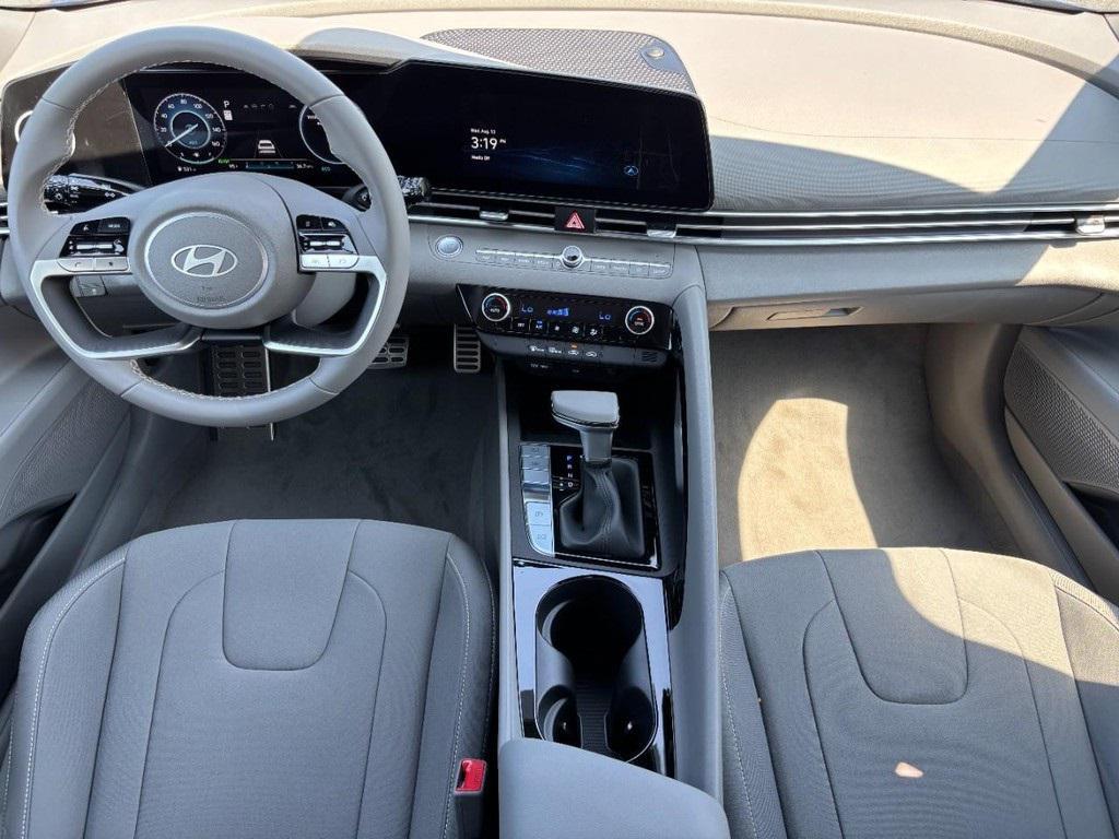 new 2025 Hyundai ELANTRA HEV car, priced at $28,404
