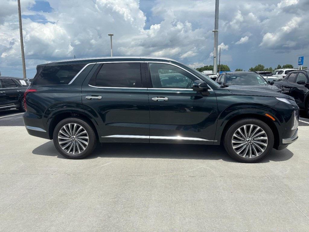 used 2024 Hyundai Palisade car, priced at $47,077
