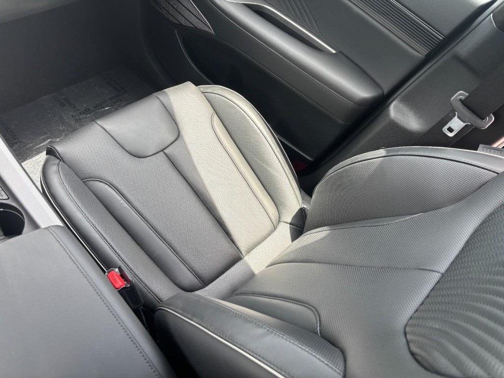 used 2024 Hyundai Palisade car, priced at $47,077