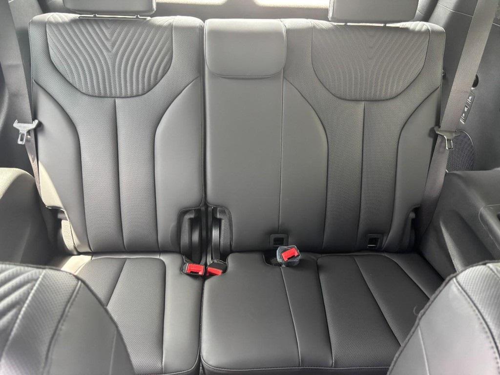 used 2024 Hyundai Palisade car, priced at $47,077