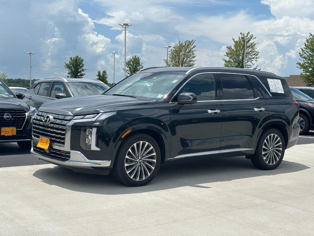 used 2024 Hyundai Palisade car, priced at $47,077