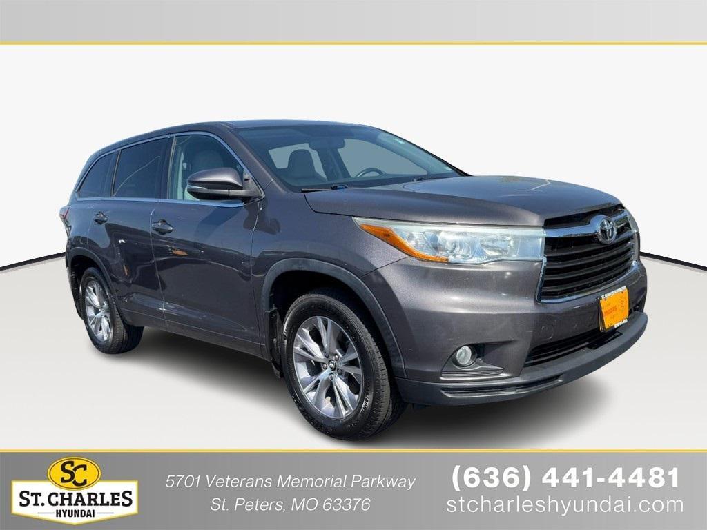 used 2016 Toyota Highlander car, priced at $15,977