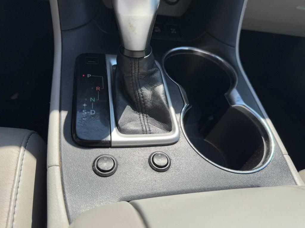 used 2016 Toyota Highlander car, priced at $16,977