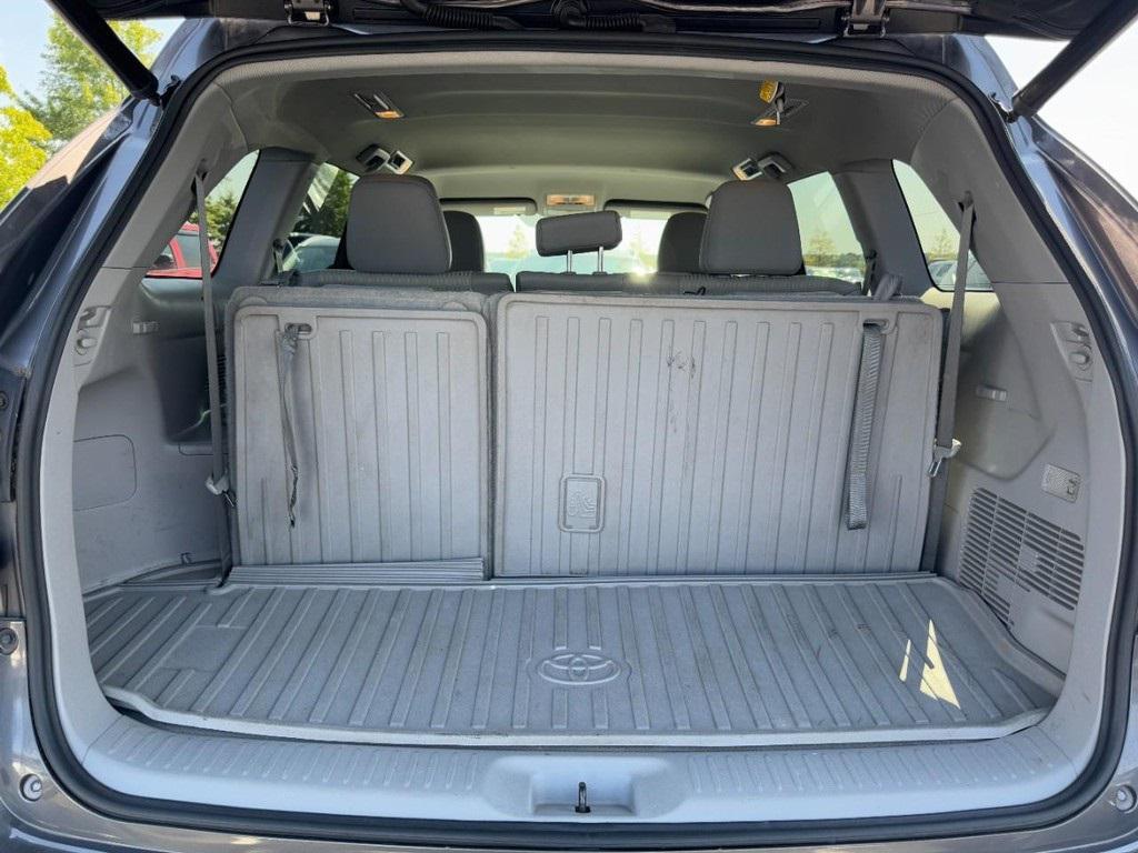 used 2016 Toyota Highlander car, priced at $16,977