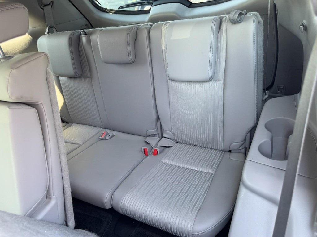 used 2016 Toyota Highlander car, priced at $16,977