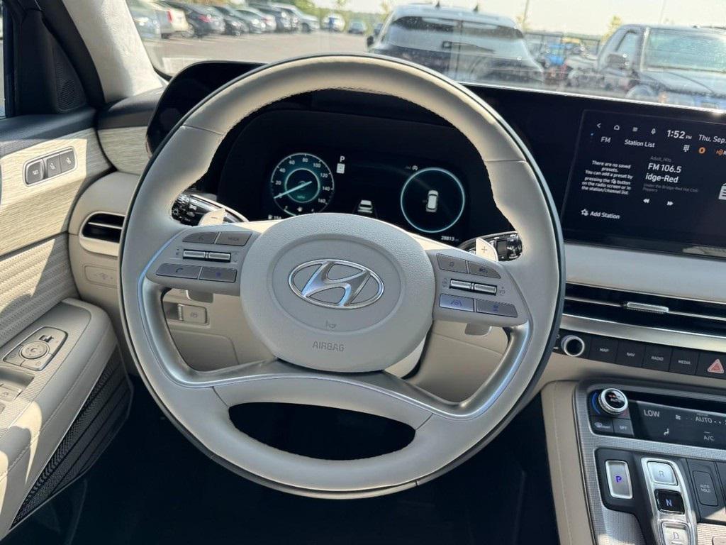used 2024 Hyundai Palisade car, priced at $39,877