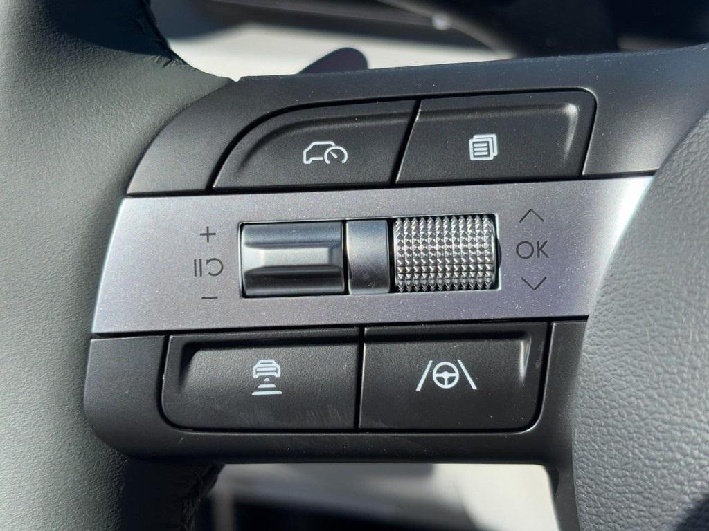 new 2025 Hyundai TUCSON Hybrid car, priced at $42,030