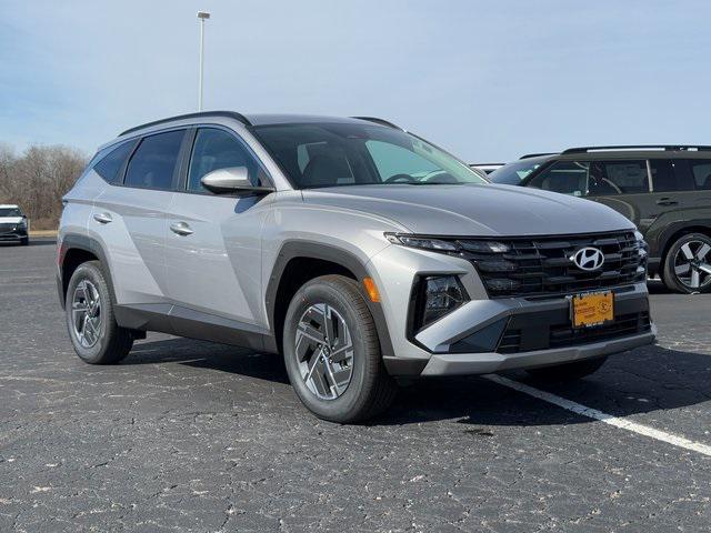 new 2025 Hyundai Tucson Hybrid car, priced at $33,765