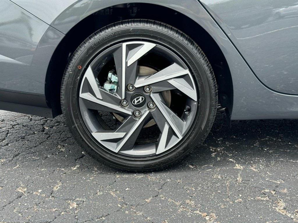 new 2025 Hyundai ELANTRA HEV car, priced at $28,636
