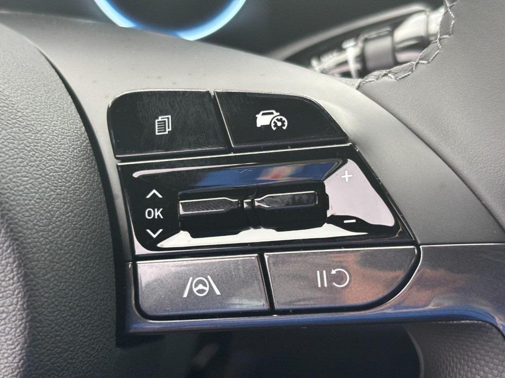 new 2025 Hyundai ELANTRA HEV car, priced at $27,600