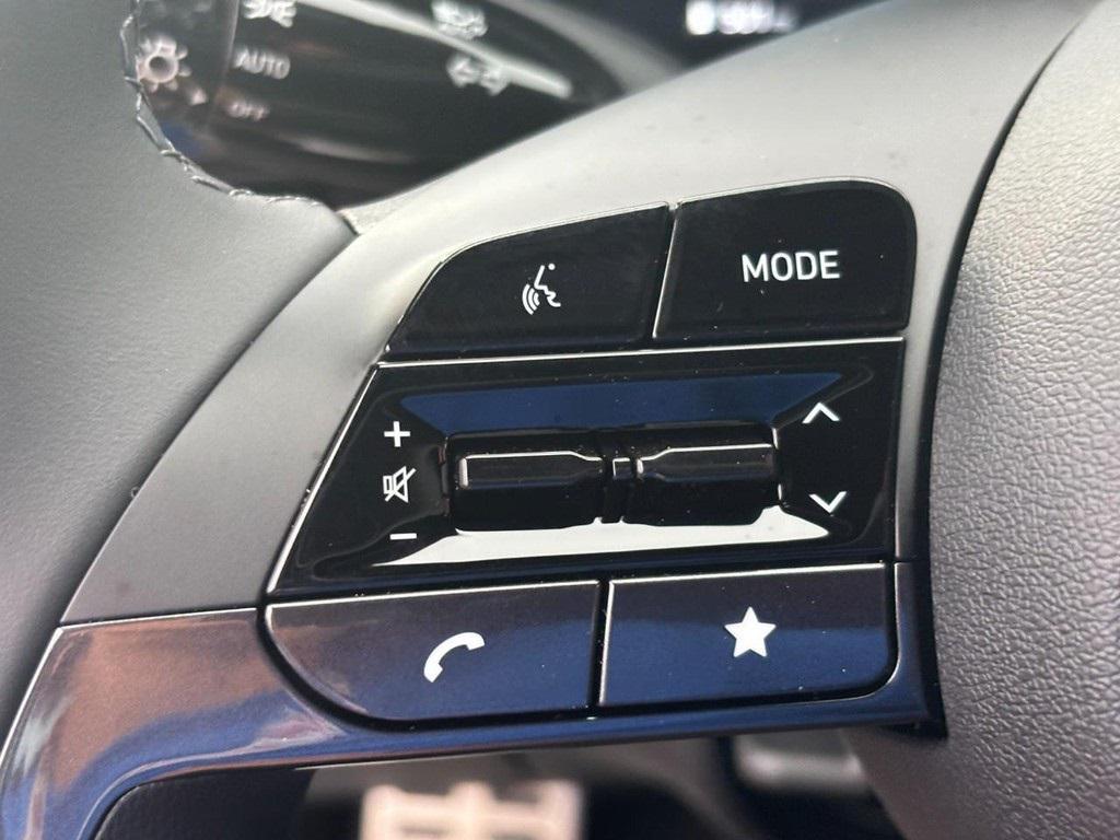 new 2025 Hyundai ELANTRA HEV car, priced at $27,600