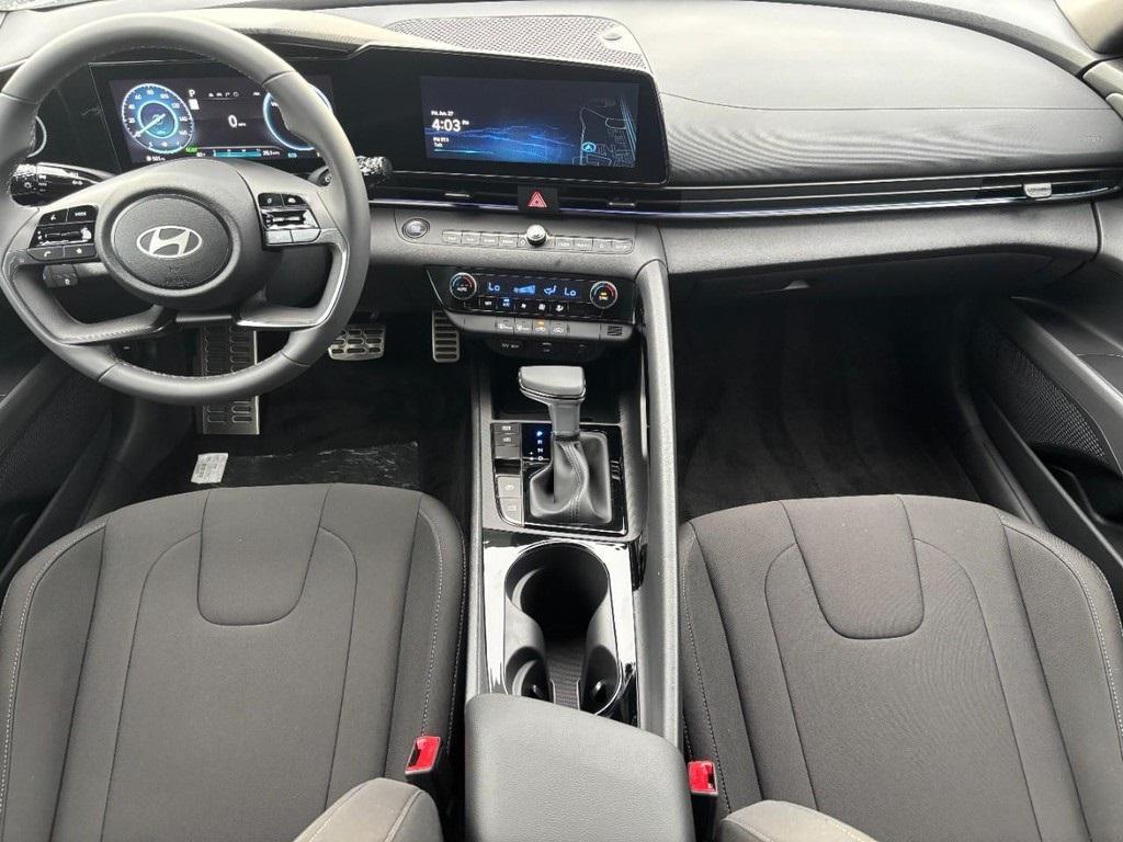 new 2025 Hyundai ELANTRA HEV car, priced at $27,600