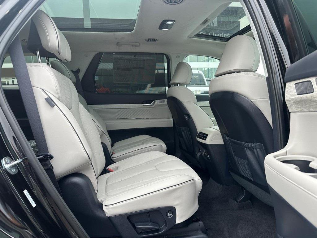 new 2025 Hyundai Palisade car, priced at $53,251
