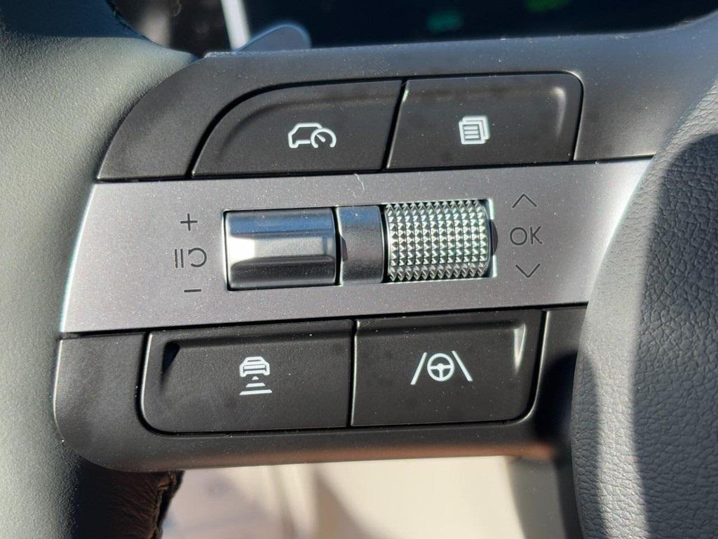 new 2025 Hyundai TUCSON Hybrid car, priced at $42,818