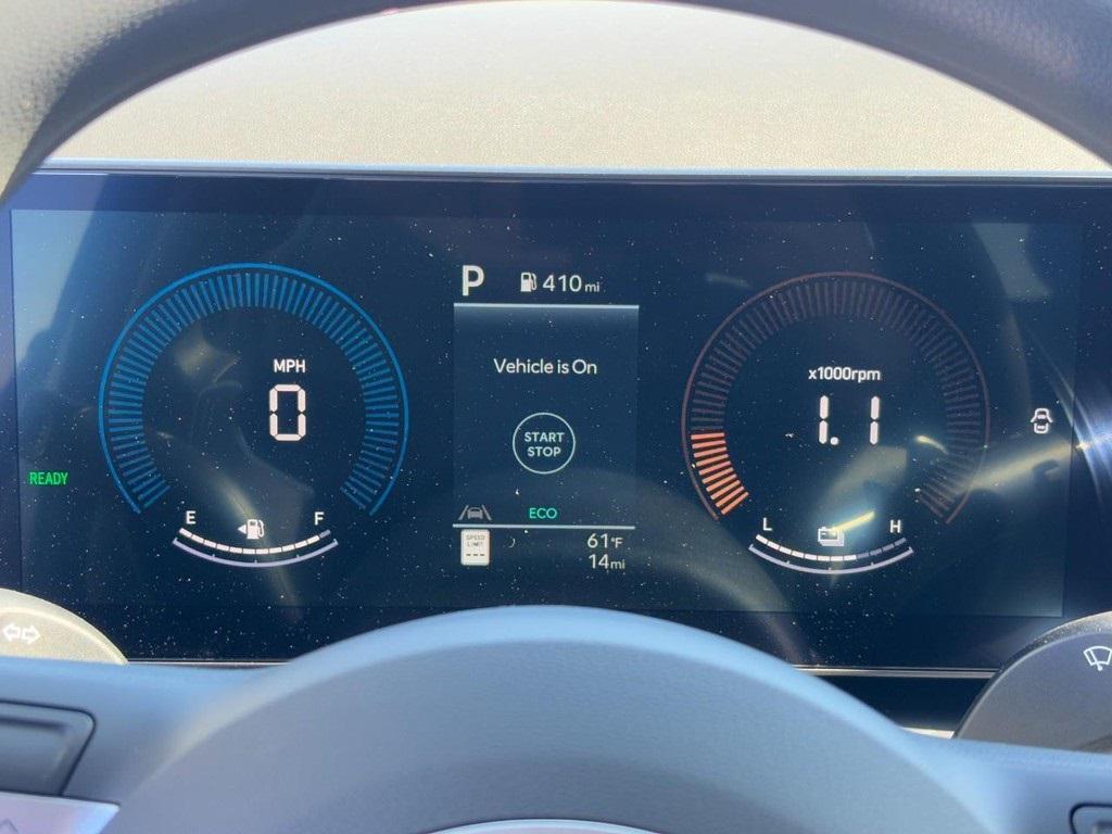 new 2025 Hyundai TUCSON Hybrid car, priced at $35,090