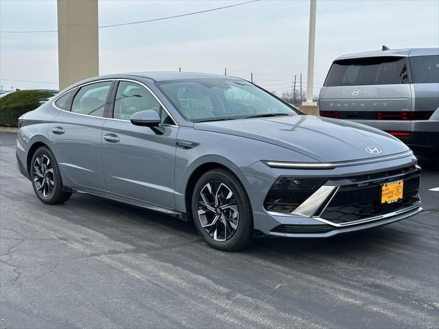 new 2025 Hyundai Sonata car, priced at $29,470