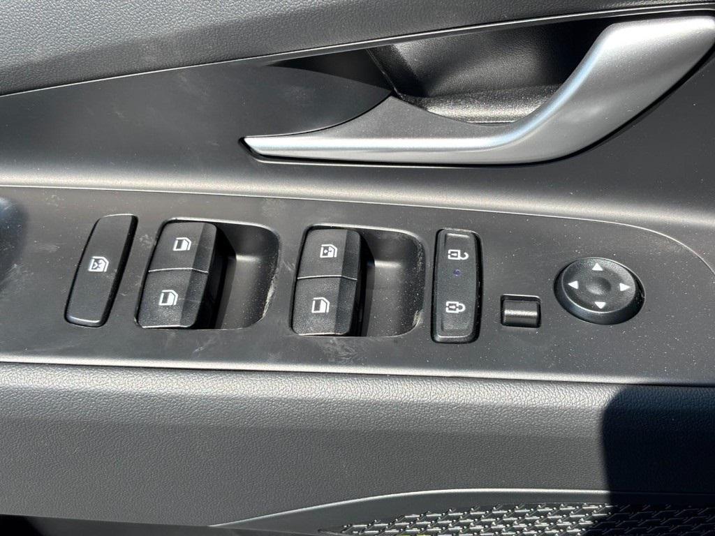 new 2025 Hyundai ELANTRA HEV car, priced at $25,631