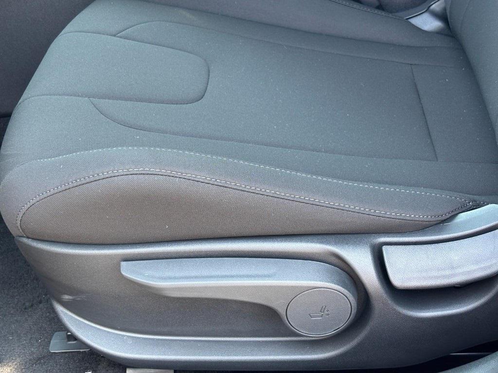 new 2025 Hyundai ELANTRA HEV car, priced at $25,631