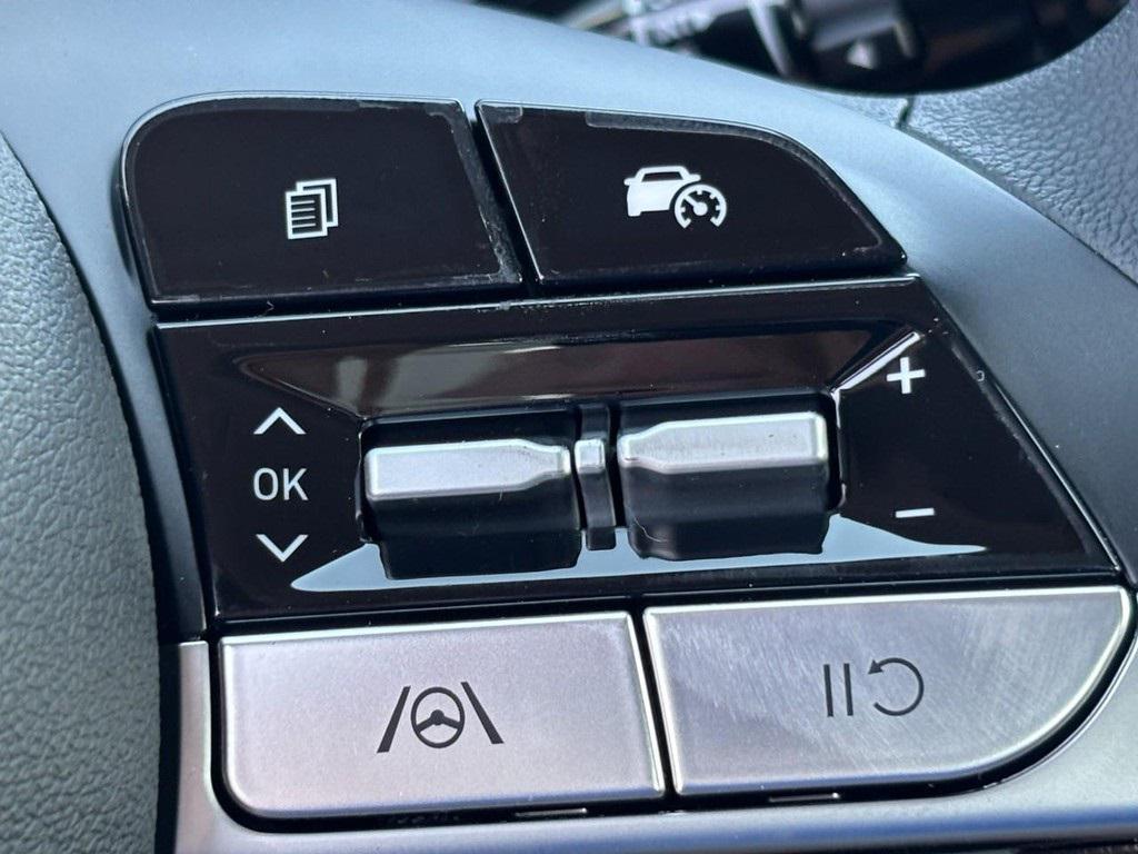 new 2025 Hyundai ELANTRA HEV car, priced at $25,631