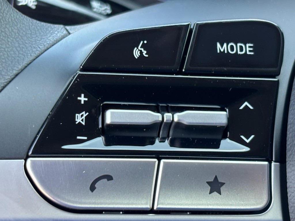 new 2025 Hyundai ELANTRA HEV car, priced at $25,631