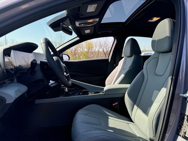 new 2025 Hyundai Elantra car, priced at $31,089