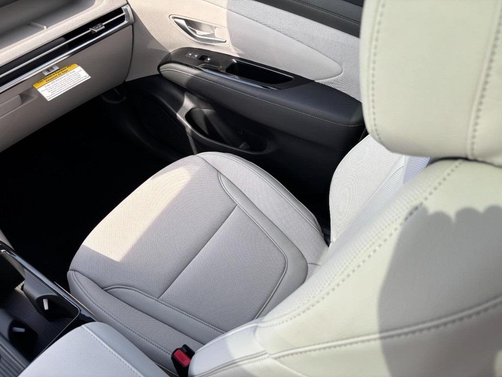new 2026 Hyundai Tucson car, priced at $39,594