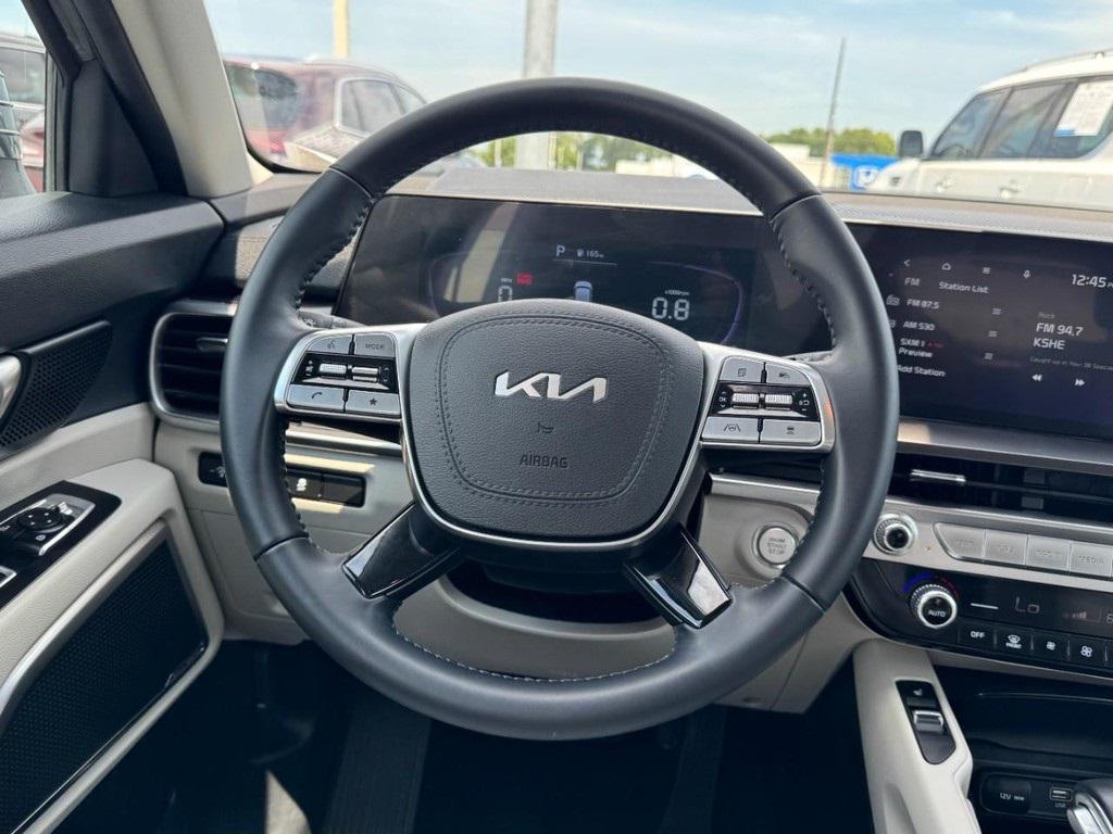 used 2024 Kia Telluride car, priced at $35,277