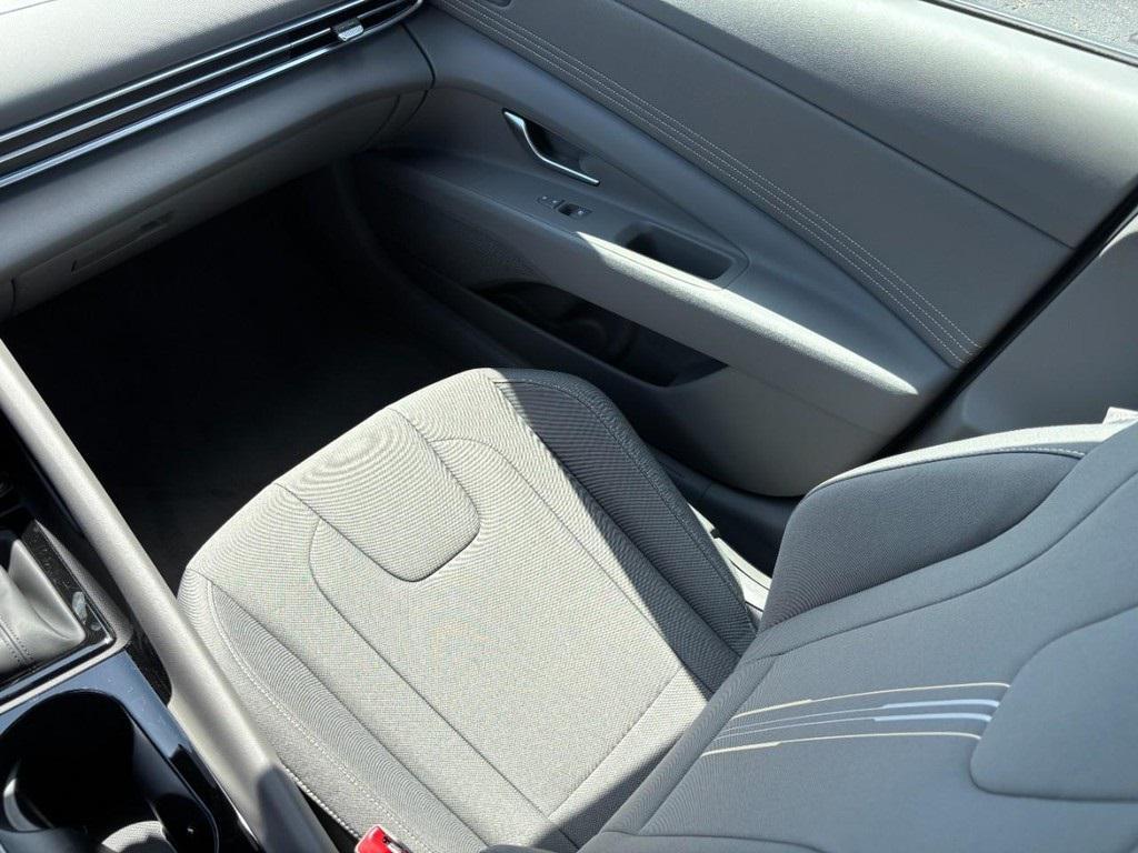 new 2025 Hyundai ELANTRA HEV car, priced at $28,404