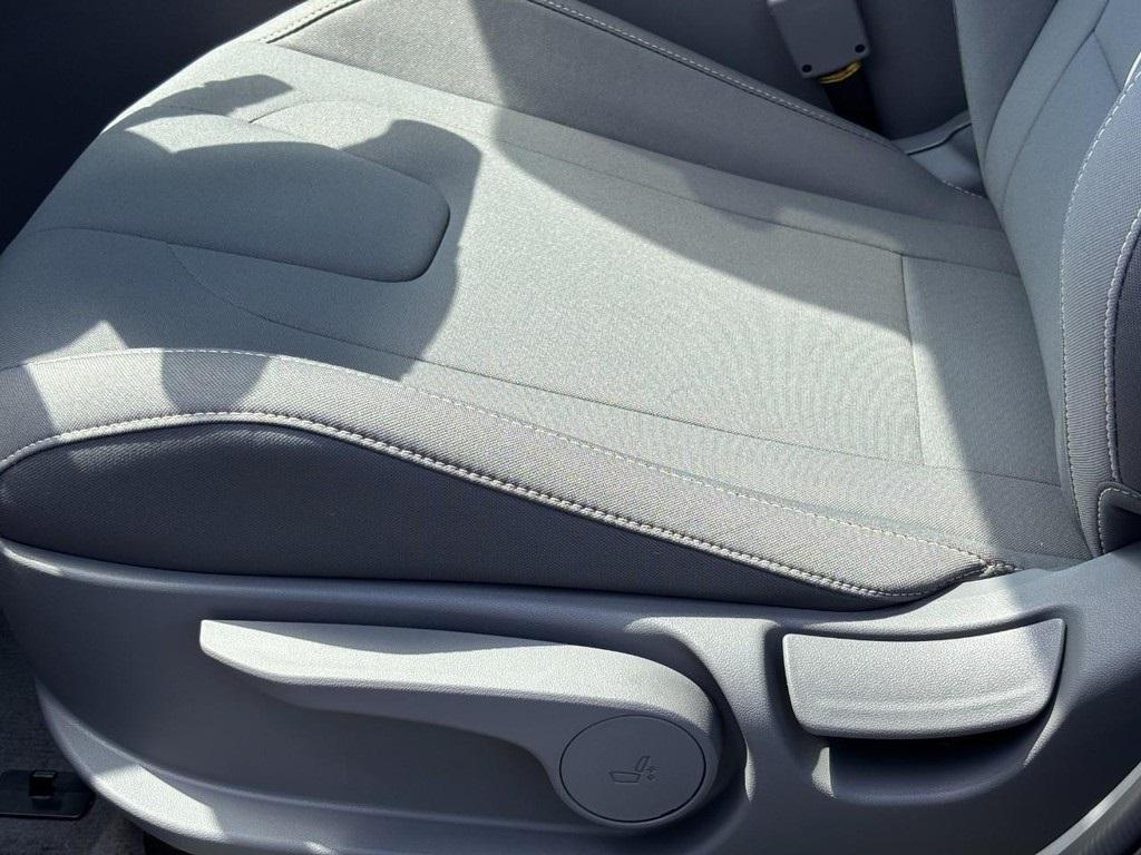 new 2025 Hyundai ELANTRA HEV car, priced at $28,404