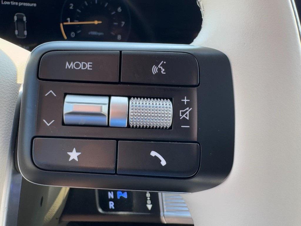 used 2025 Hyundai Santa Fe car, priced at $41,977