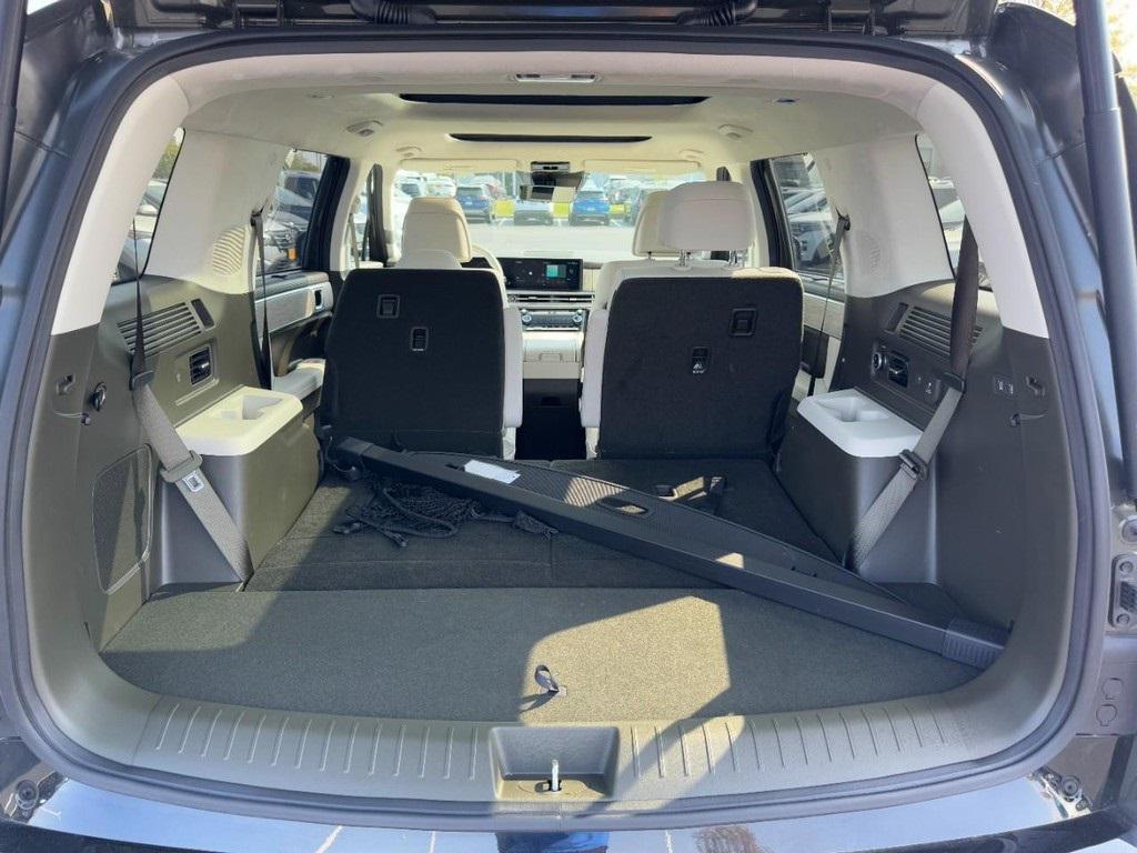 used 2025 Hyundai Santa Fe car, priced at $41,977