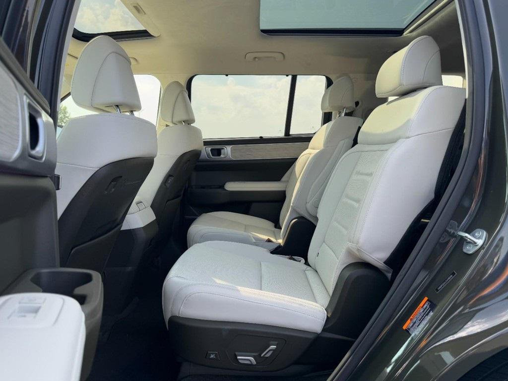 used 2025 Hyundai Santa Fe car, priced at $41,977