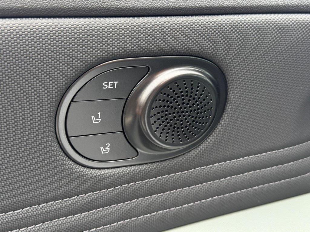 new 2025 Hyundai ELANTRA HEV car, priced at $31,316