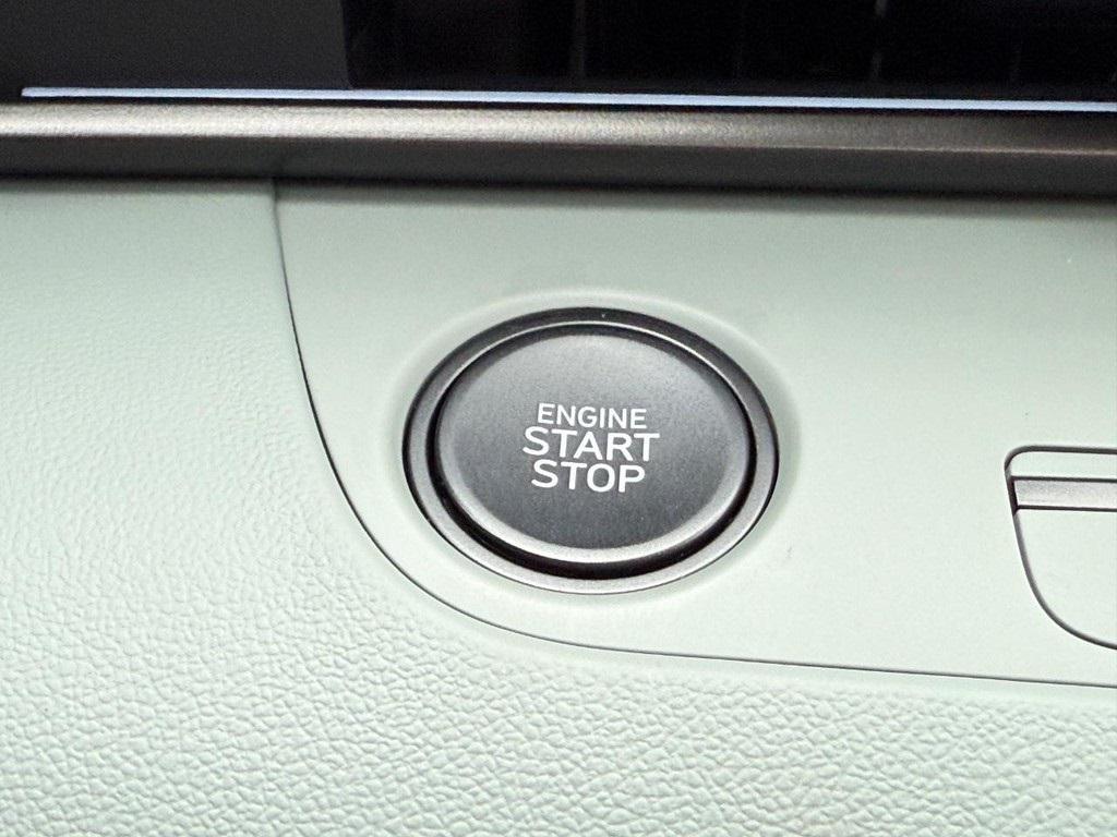 new 2025 Hyundai ELANTRA HEV car, priced at $31,316