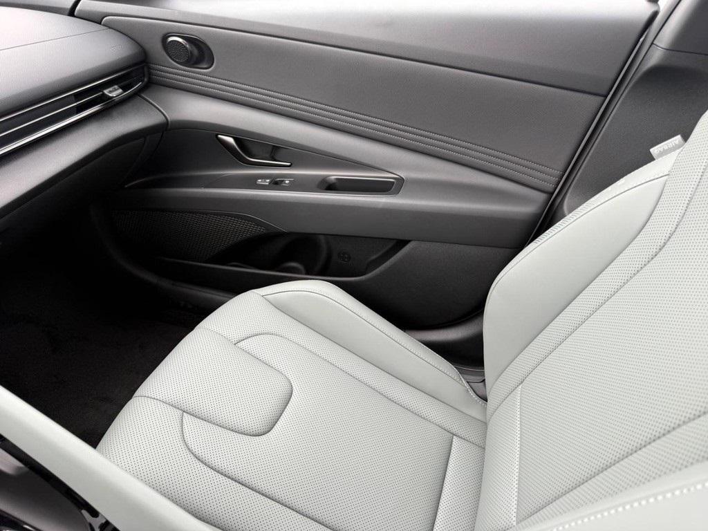 new 2025 Hyundai ELANTRA HEV car, priced at $31,316