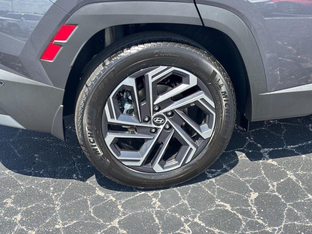 new 2025 Hyundai TUCSON Hybrid car, priced at $42,700
