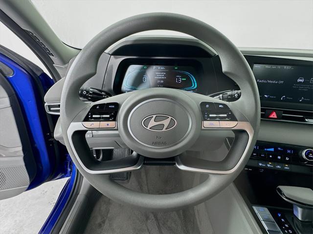 new 2025 Hyundai Elantra HEV car, priced at $25,428