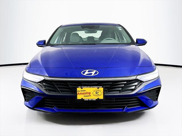 new 2025 Hyundai Elantra HEV car, priced at $25,428