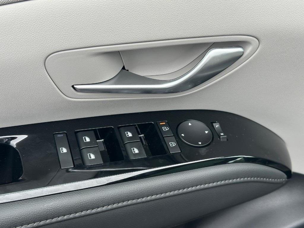 new 2025 Hyundai Tucson car, priced at $40,070