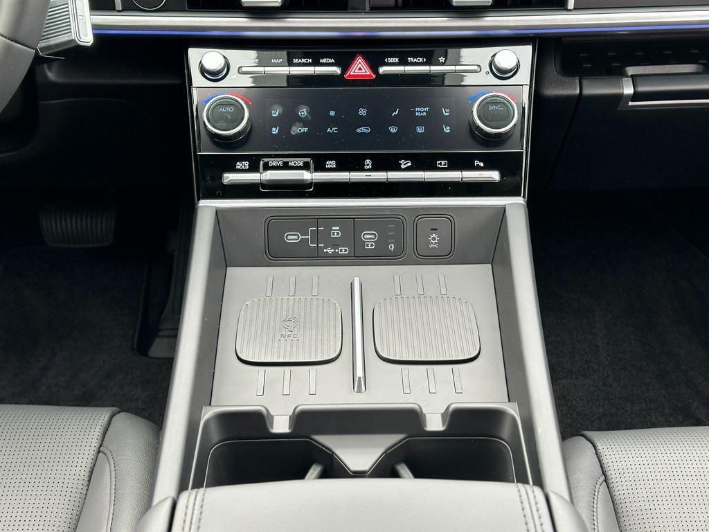 new 2025 Hyundai Santa Fe car, priced at $42,107