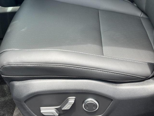 new 2025 Hyundai Santa Fe car, priced at $39,393