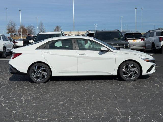 new 2025 Hyundai Elantra car, priced at $30,625