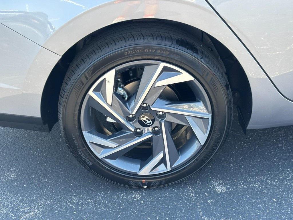 new 2025 Hyundai Elantra car, priced at $23,450