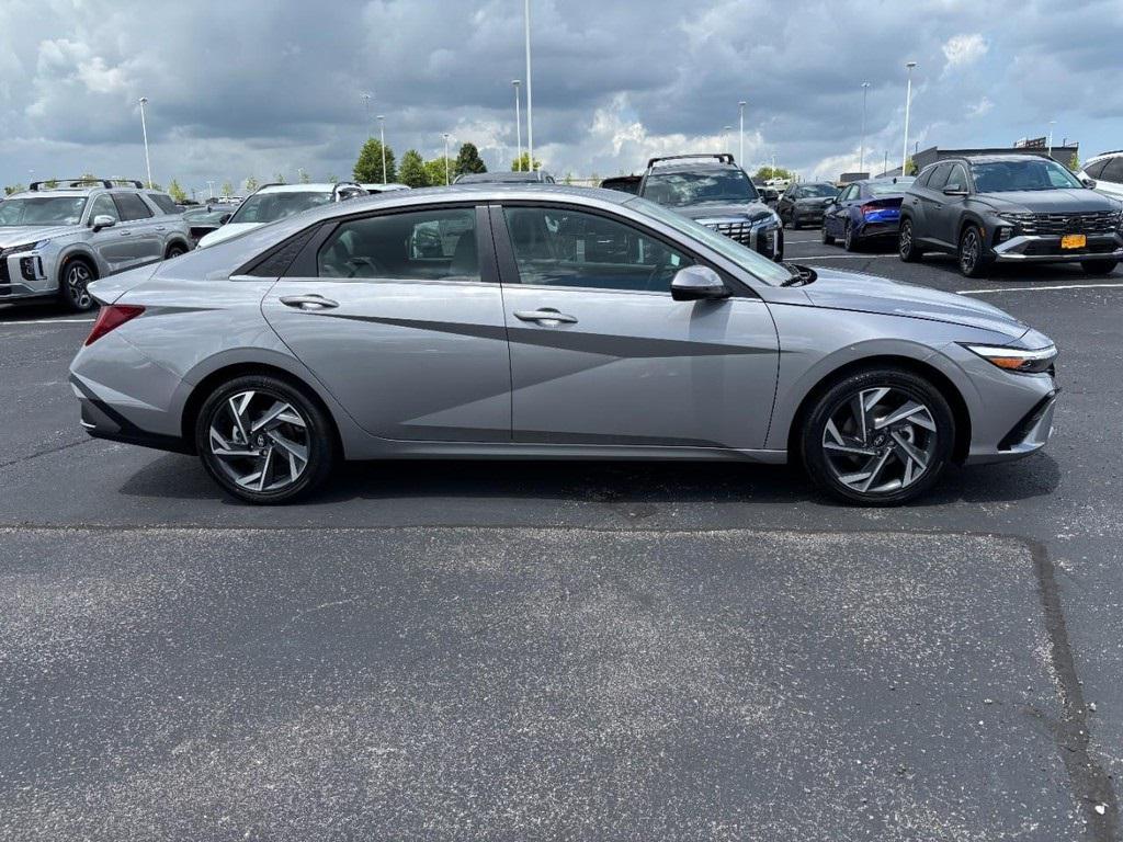 new 2025 Hyundai ELANTRA HEV car, priced at $29,972