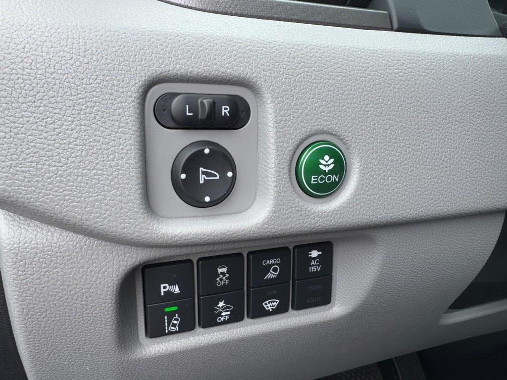 used 2023 Honda Ridgeline car, priced at $33,677