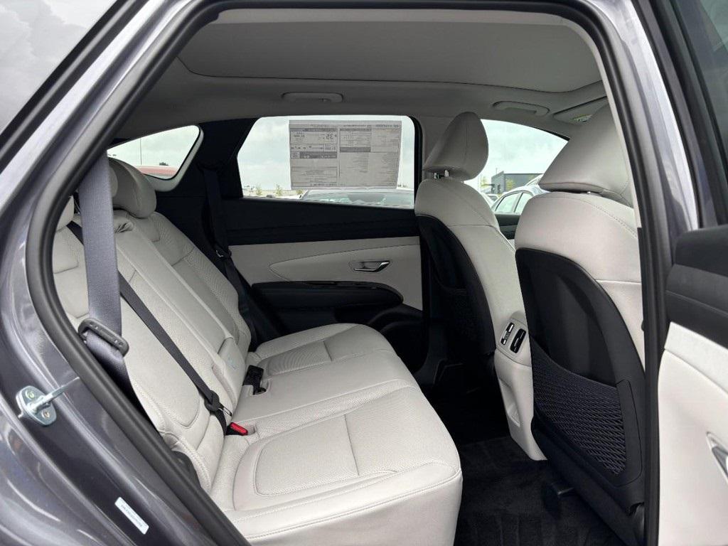 new 2025 Hyundai TUCSON Hybrid car, priced at $42,030