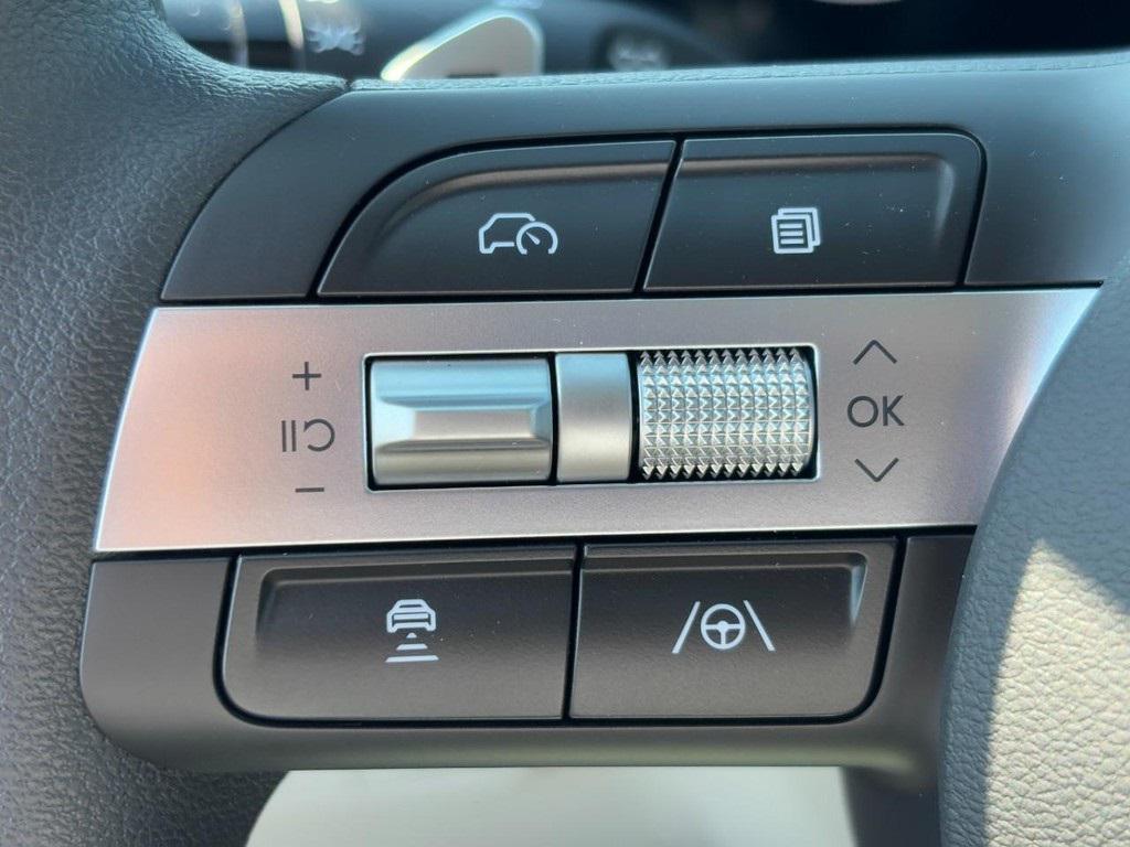 new 2025 Hyundai TUCSON Hybrid car, priced at $34,662