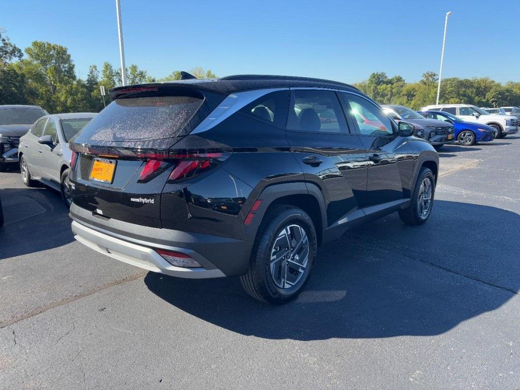 new 2025 Hyundai TUCSON Hybrid car, priced at $34,662